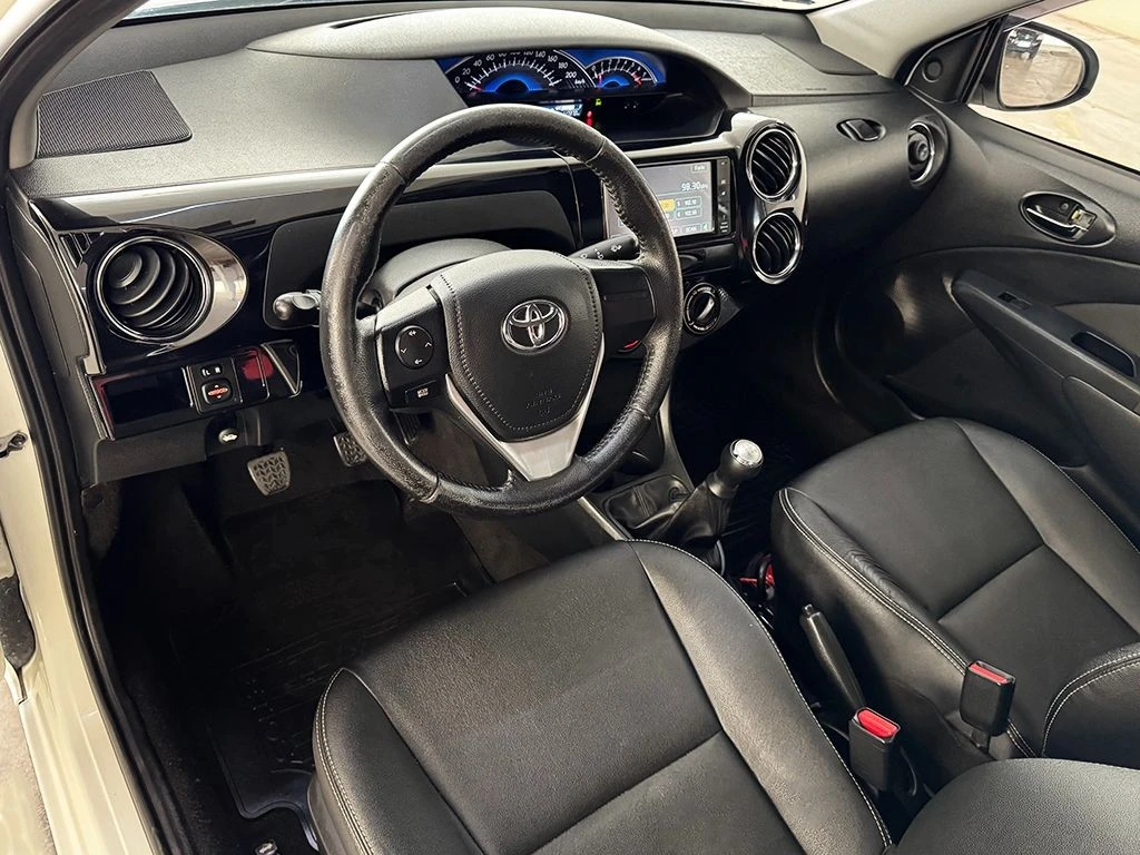 TOYOTA ETIOS