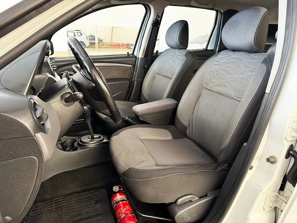 RENAULT DUSTER