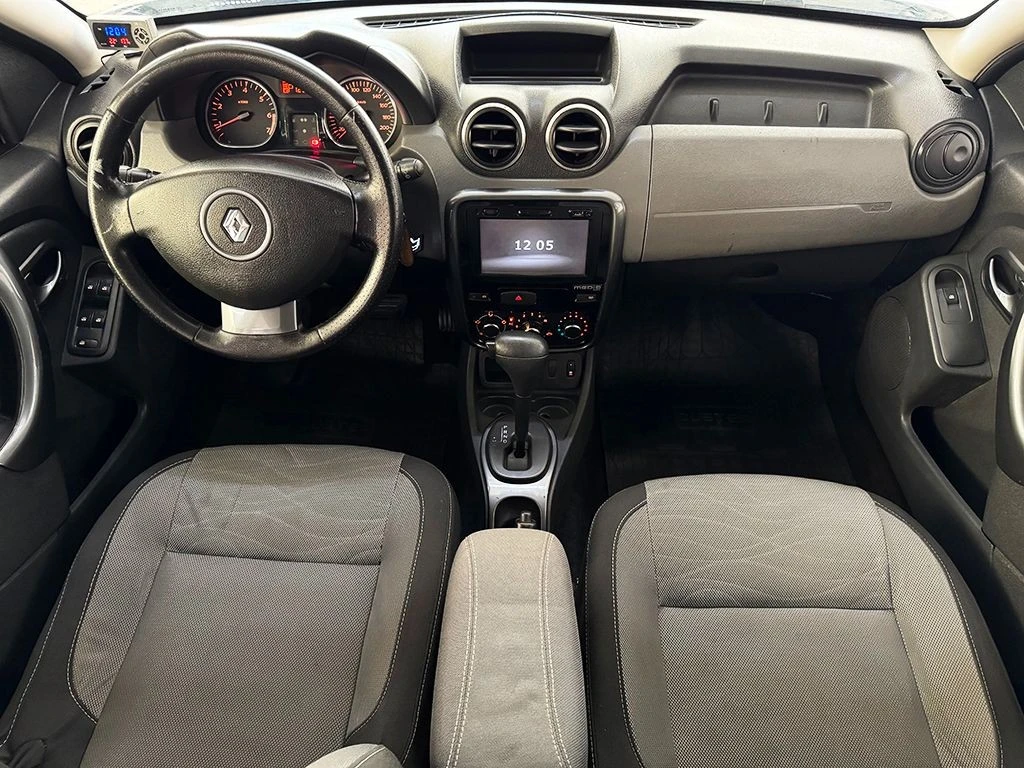 RENAULT DUSTER