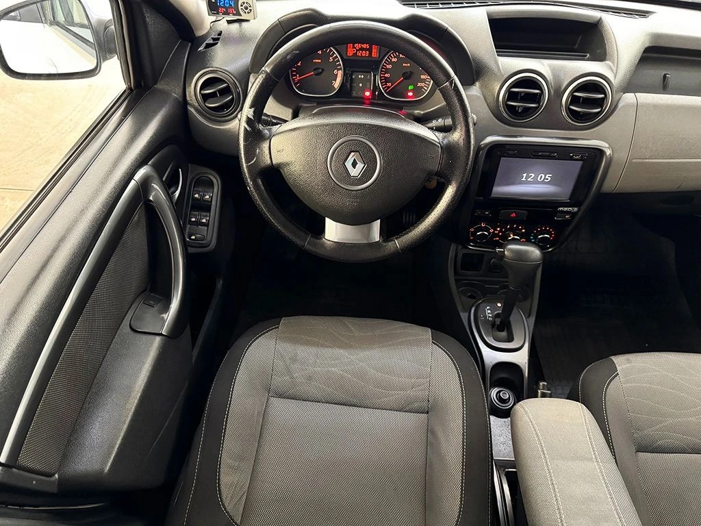 RENAULT DUSTER