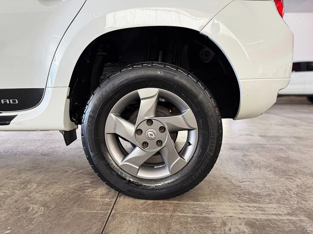 RENAULT DUSTER