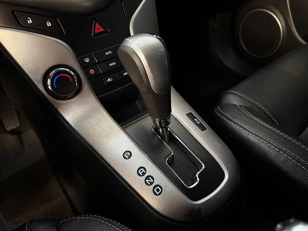 CHEVROLET CRUZE