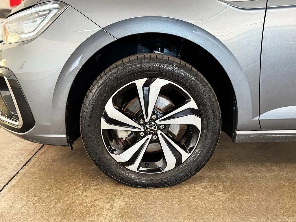 VOLKSWAGEN VIRTUS