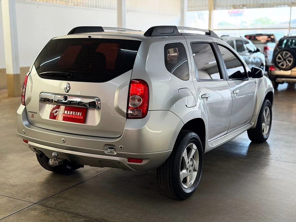 RENAULT DUSTER