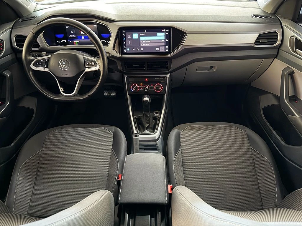 VOLKSWAGEN T-CROSS