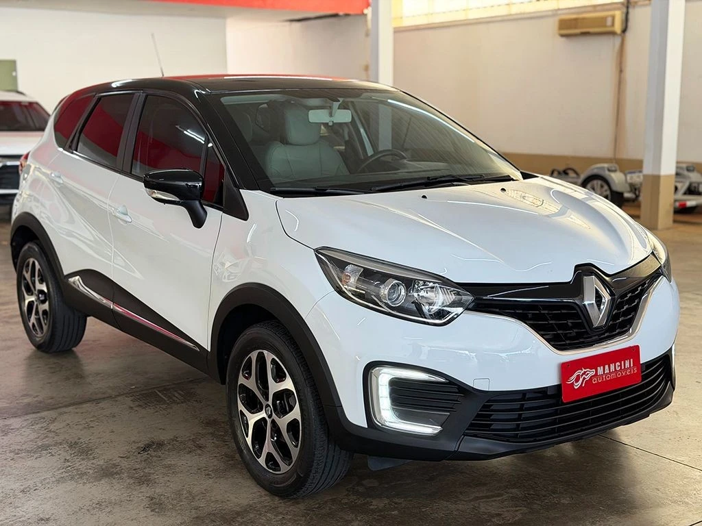 RENAULT CAPTUR