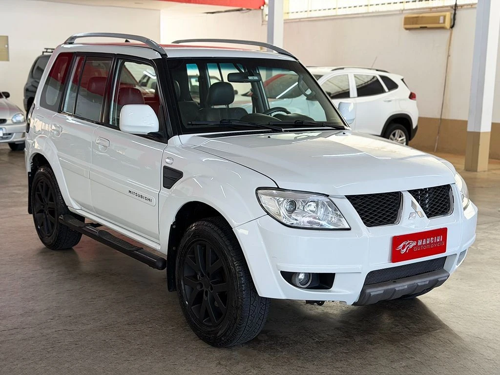 MITSUBISHI PAJERO TR4