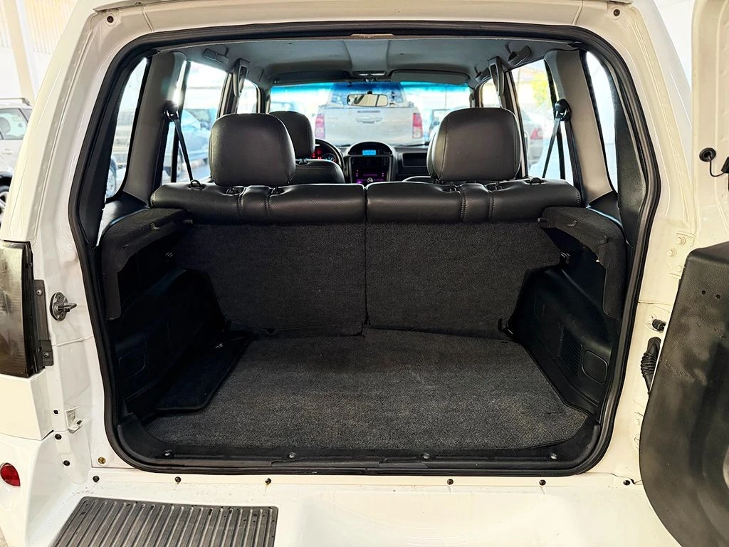 MITSUBISHI PAJERO TR4