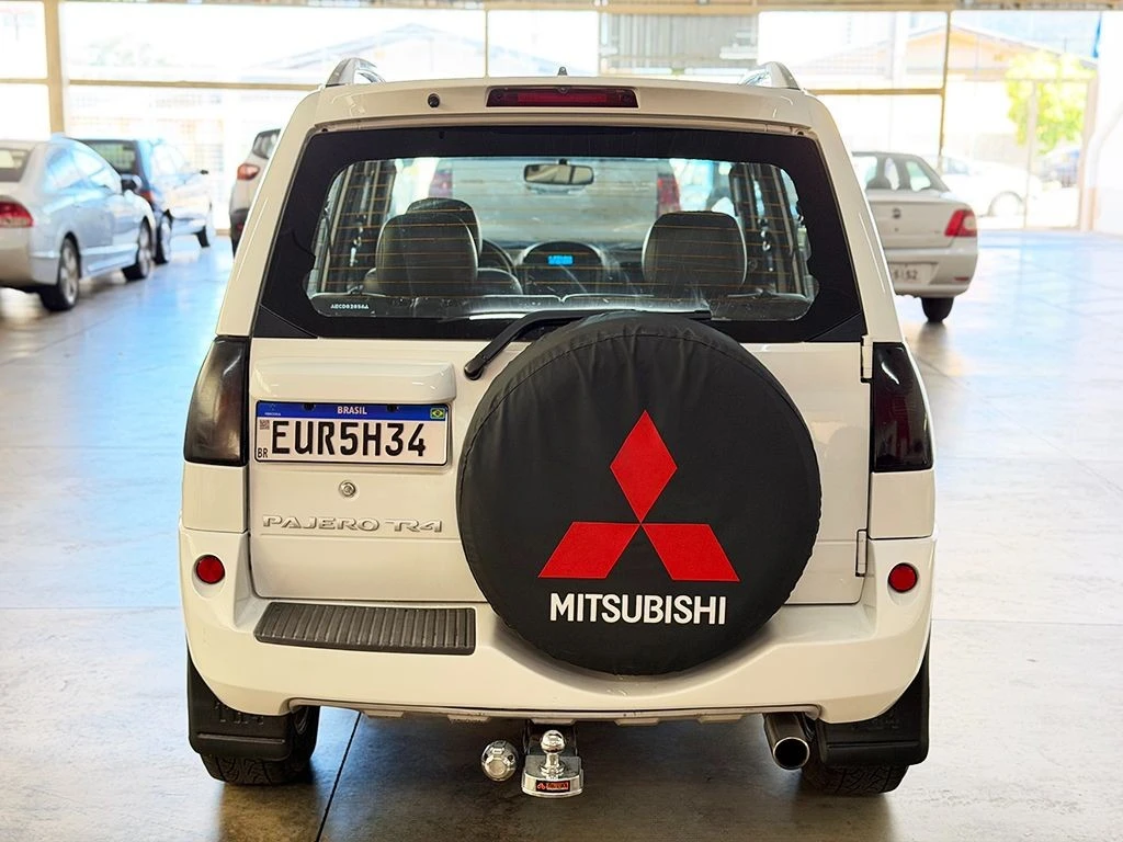 MITSUBISHI PAJERO TR4
