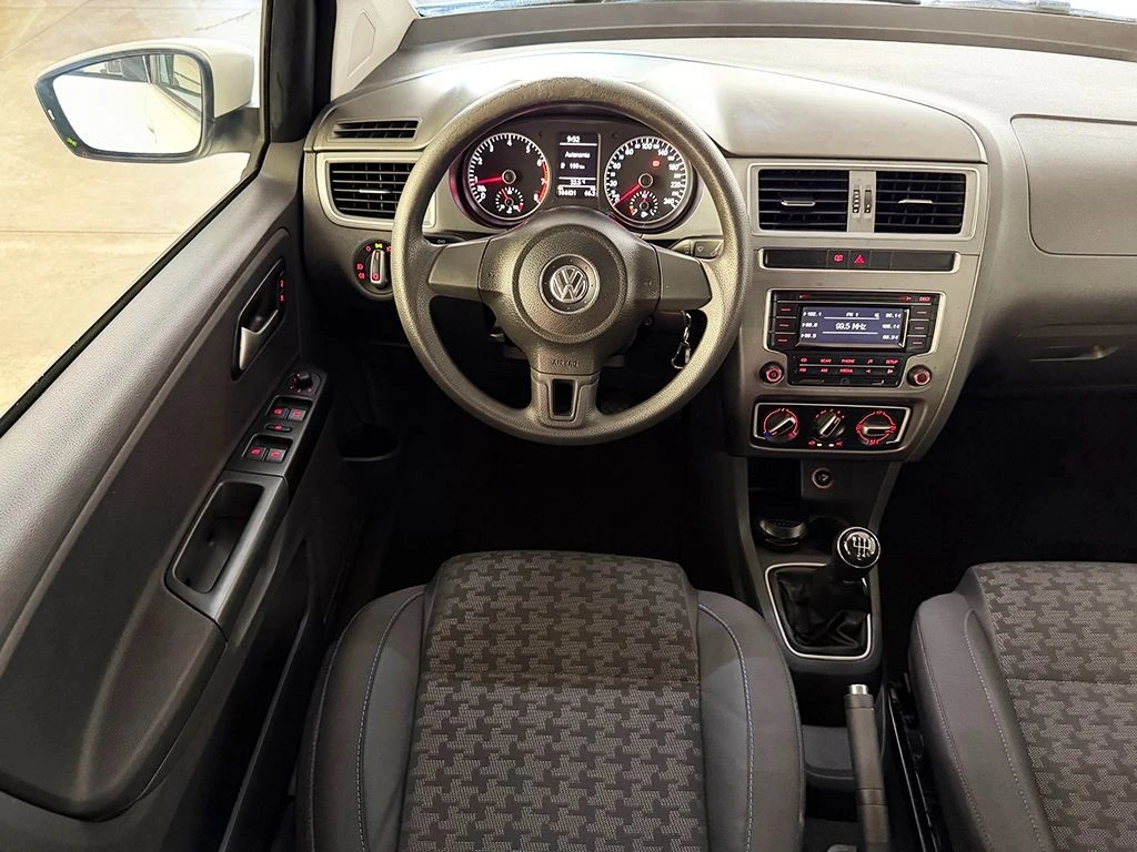 VOLKSWAGEN FOX