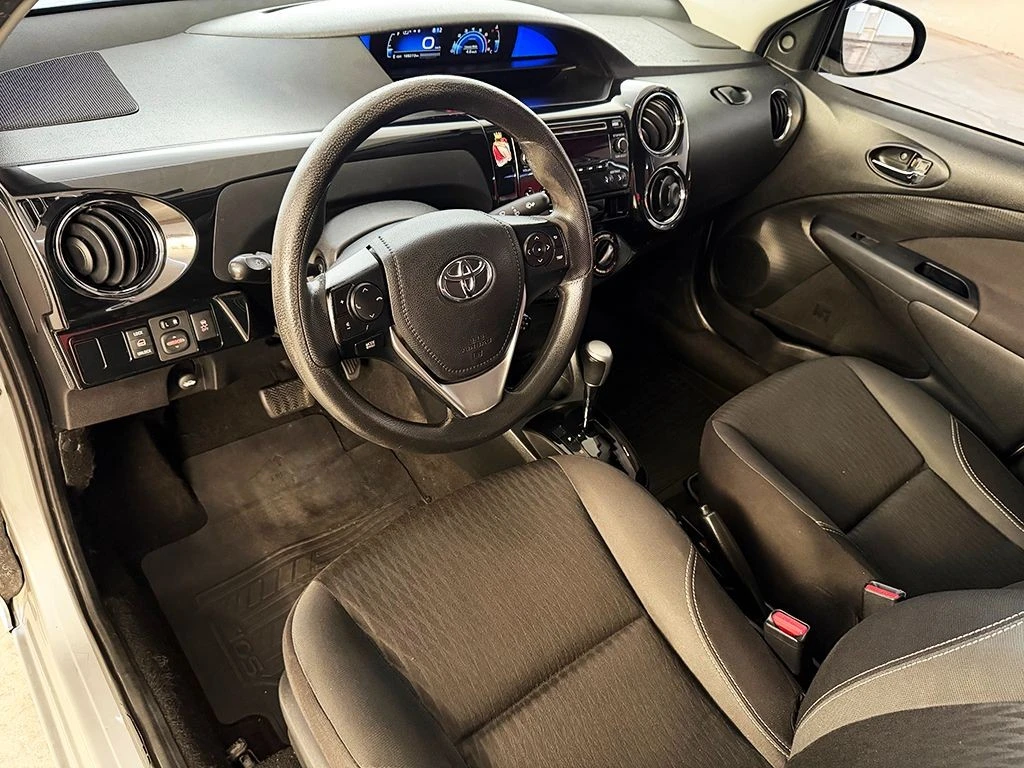 TOYOTA ETIOS