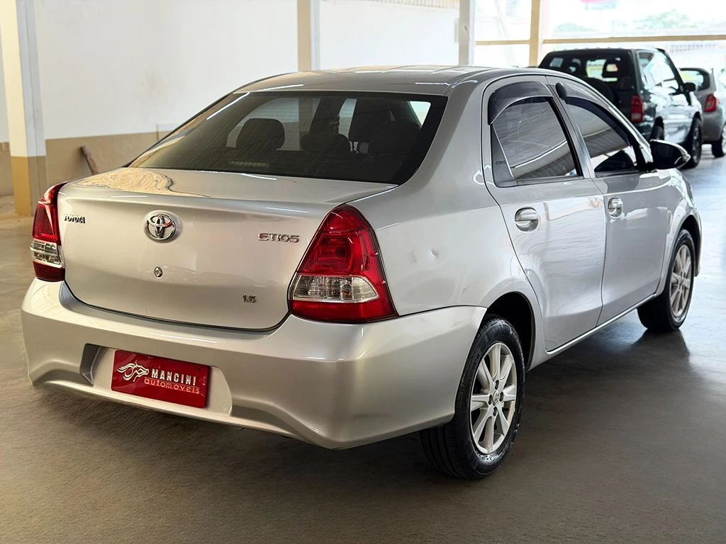TOYOTA ETIOS