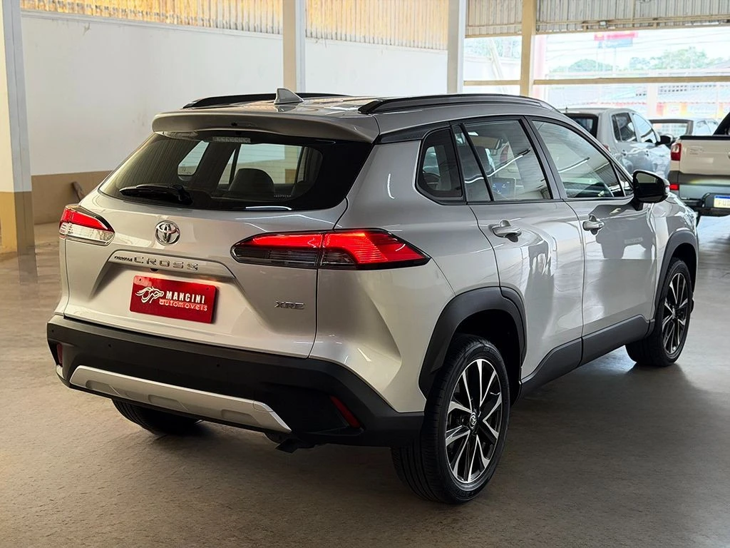 TOYOTA COROLLA CROSS