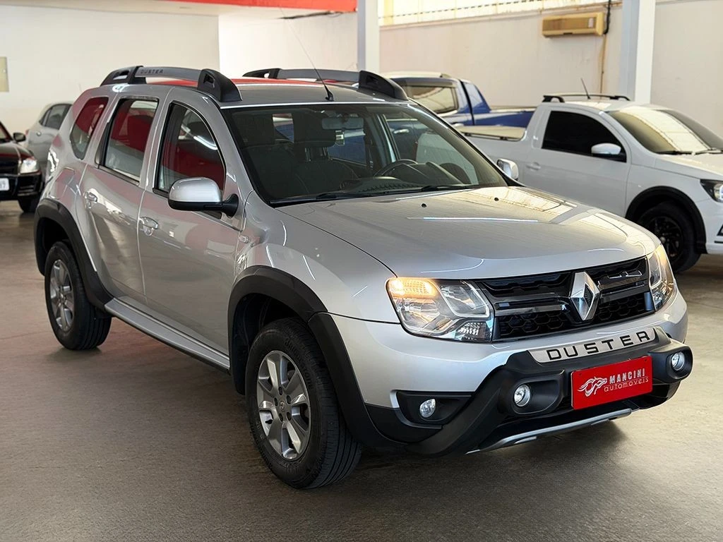 RENAULT DUSTER