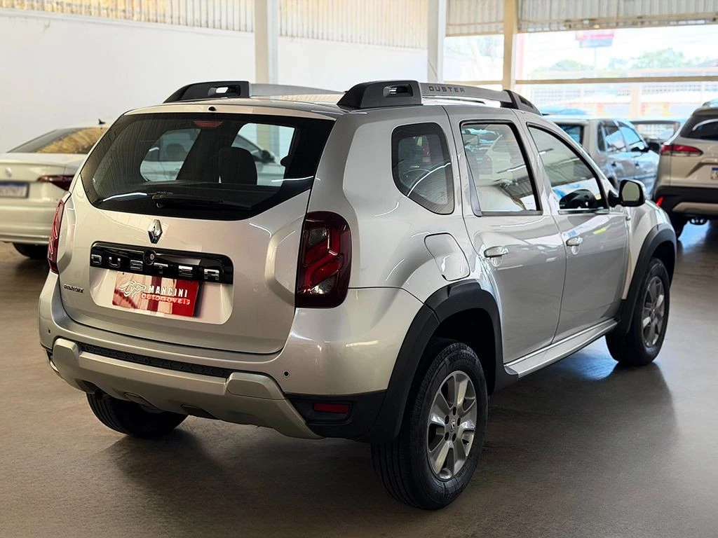 RENAULT DUSTER