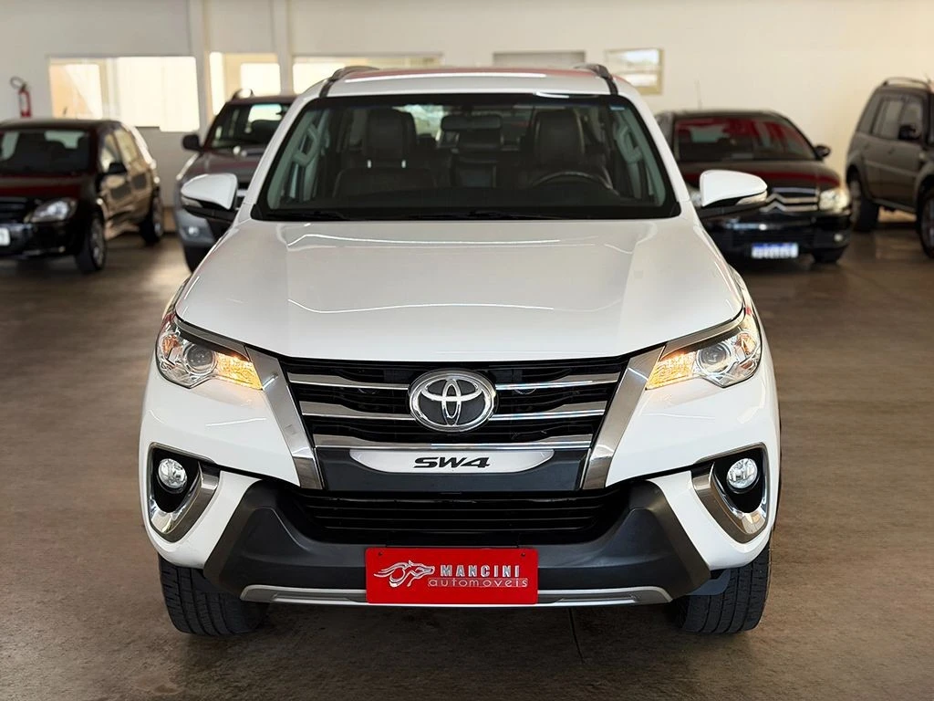 TOYOTA HILUX SW4