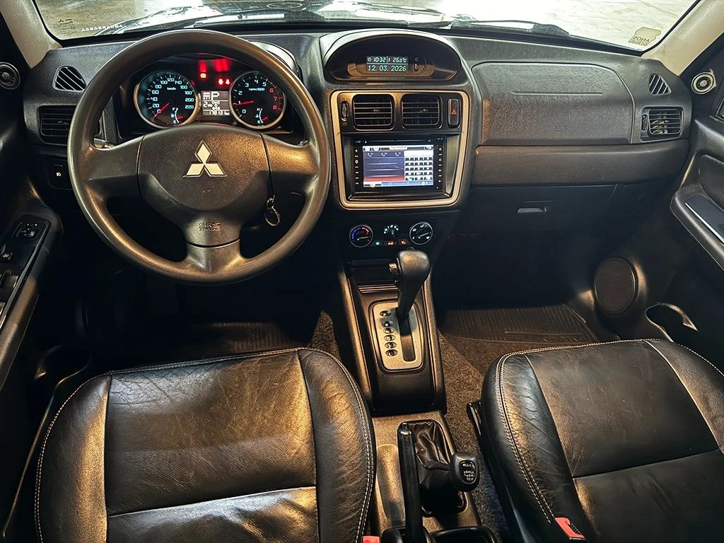 MITSUBISHI PAJERO TR4