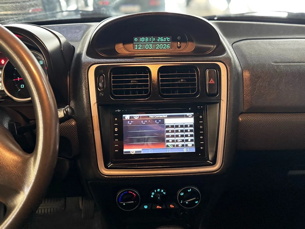 MITSUBISHI PAJERO TR4