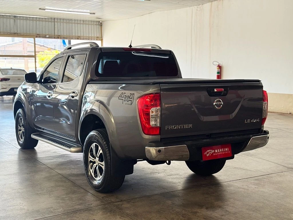 NISSAN FRONTIER