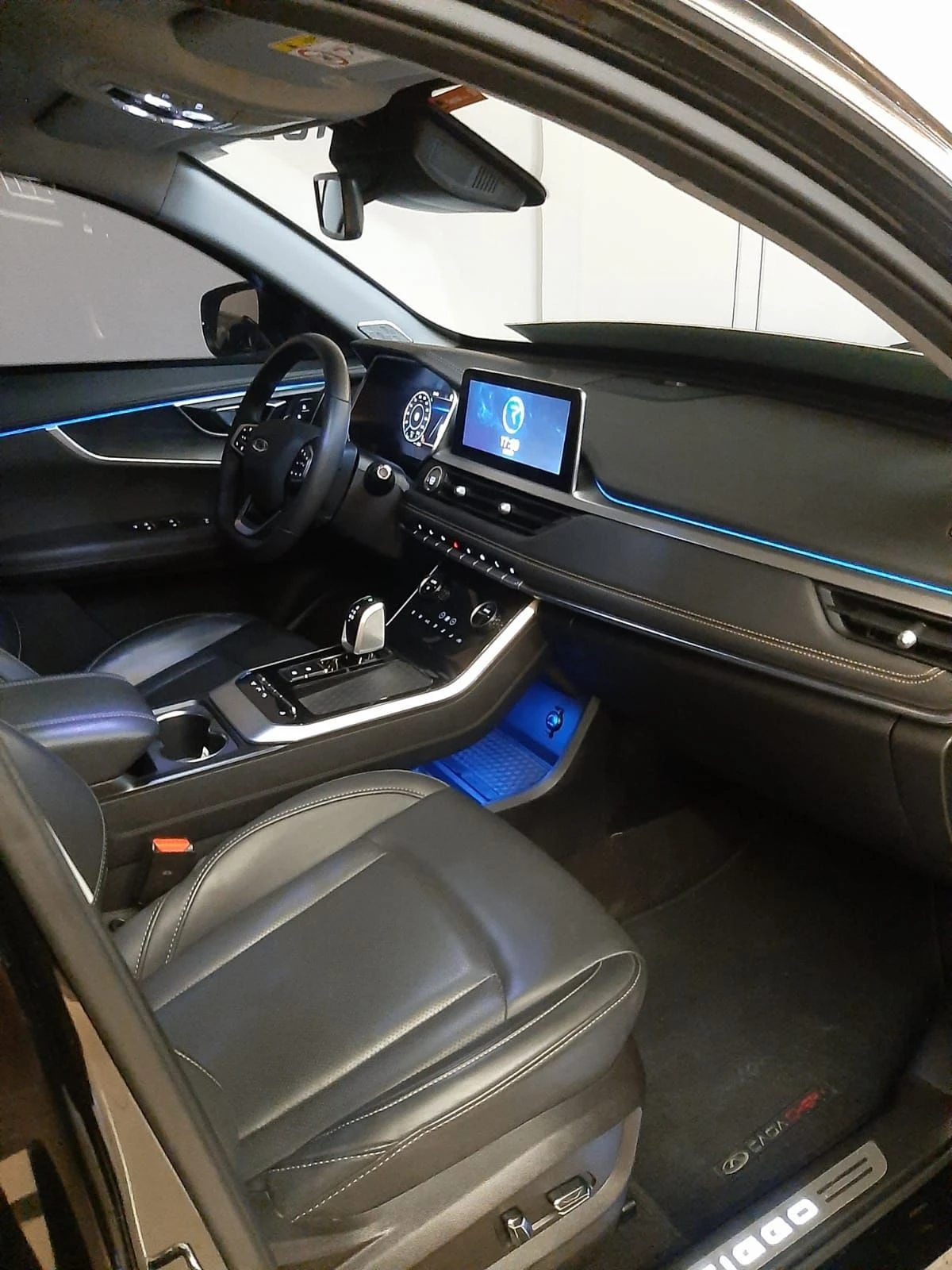 CHERY TIGGO 8