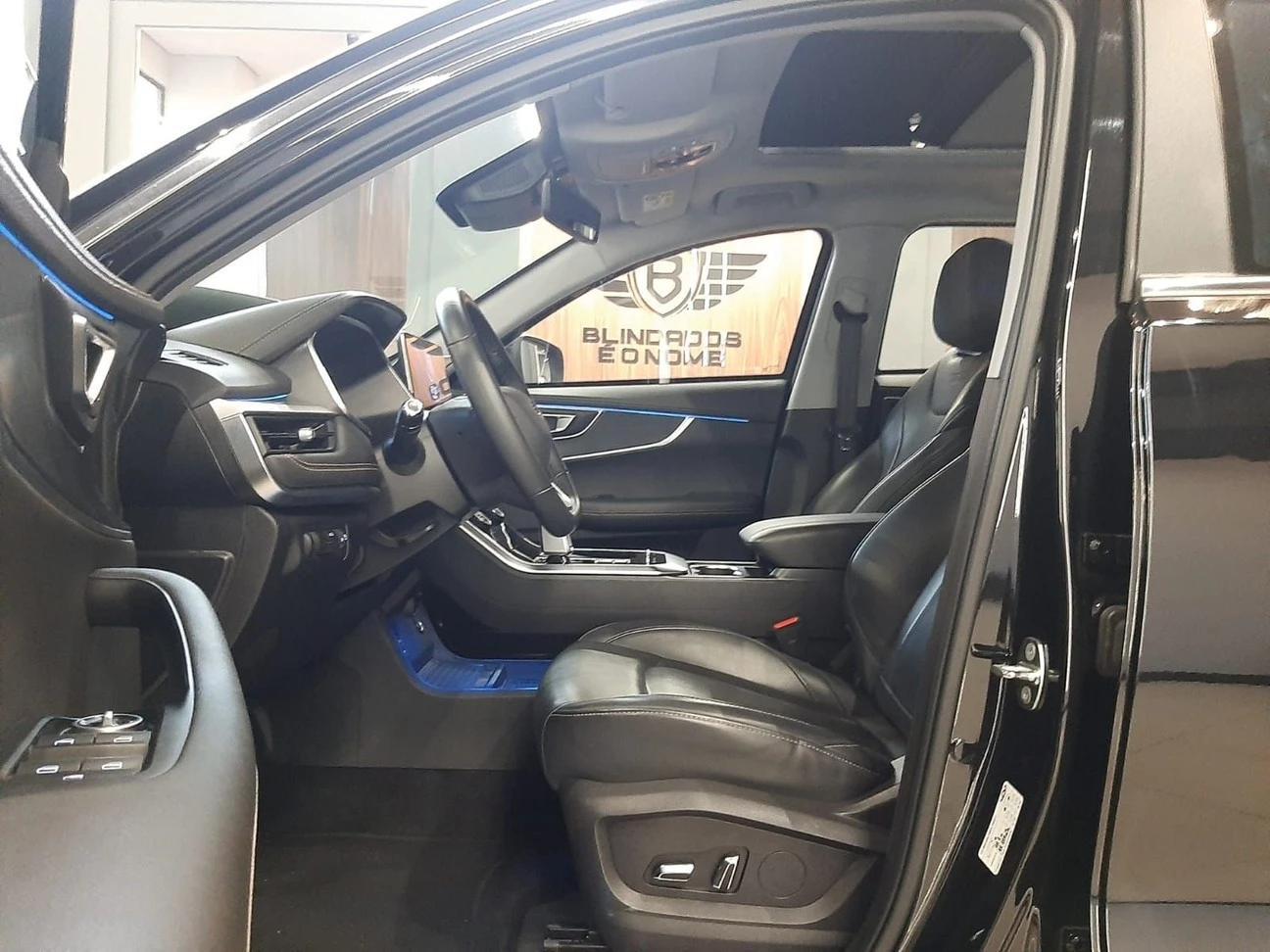 CHERY TIGGO 8