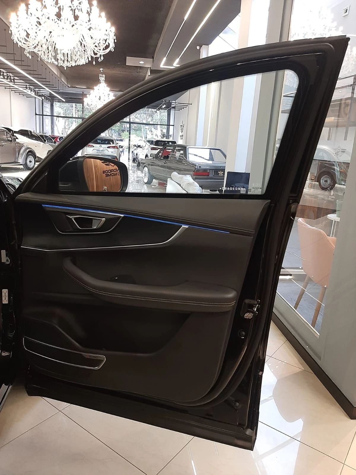 CHERY TIGGO 8
