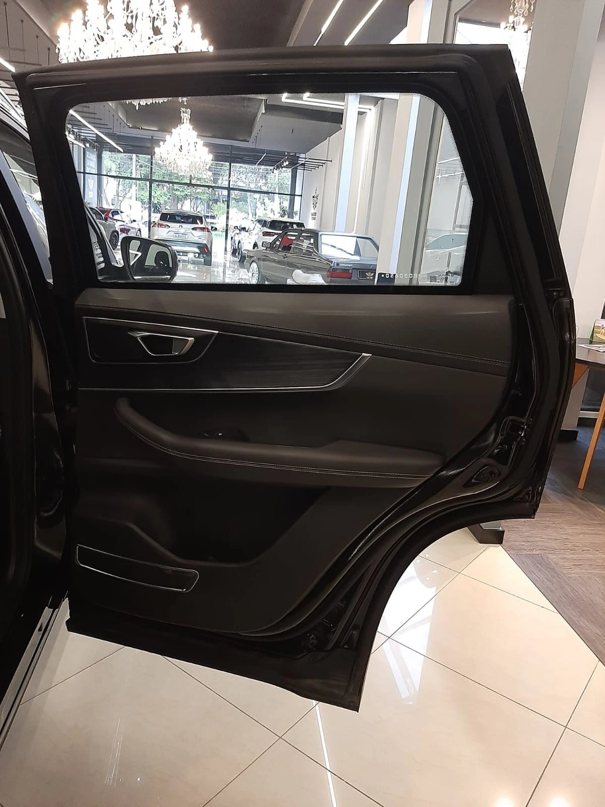 CHERY TIGGO 8