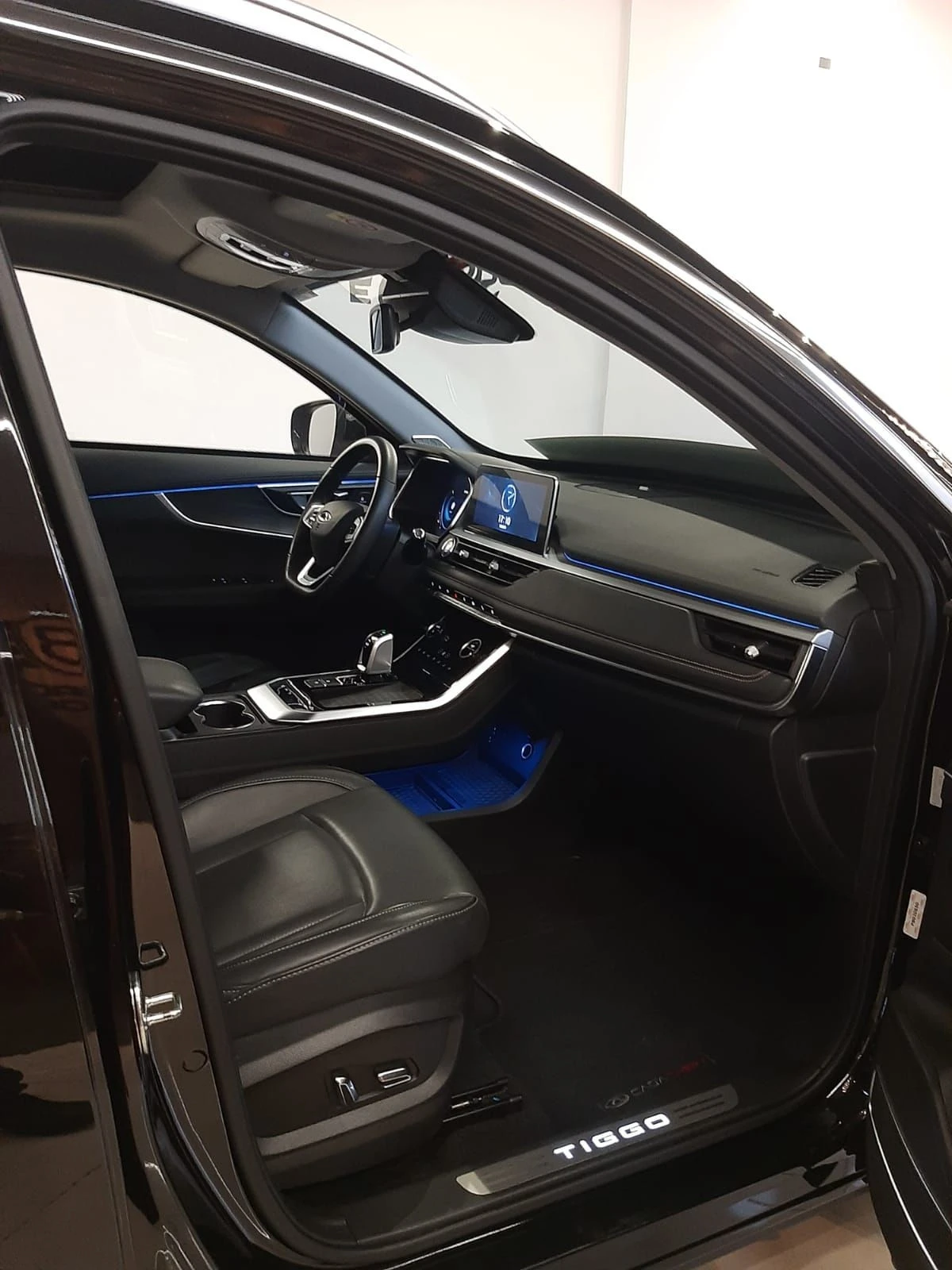 CHERY TIGGO 8
