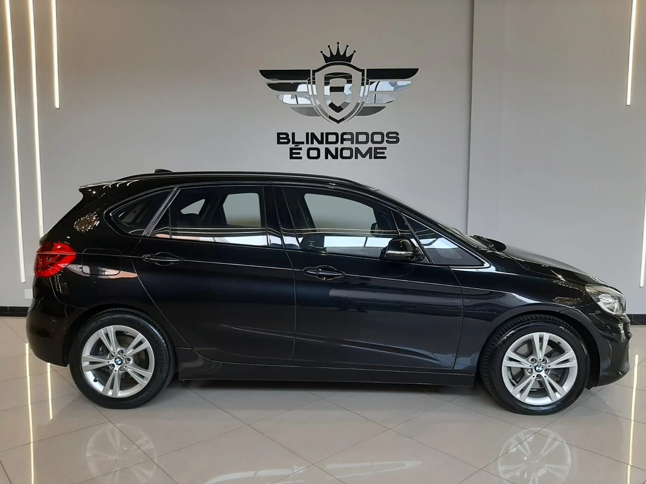 BMW 220I