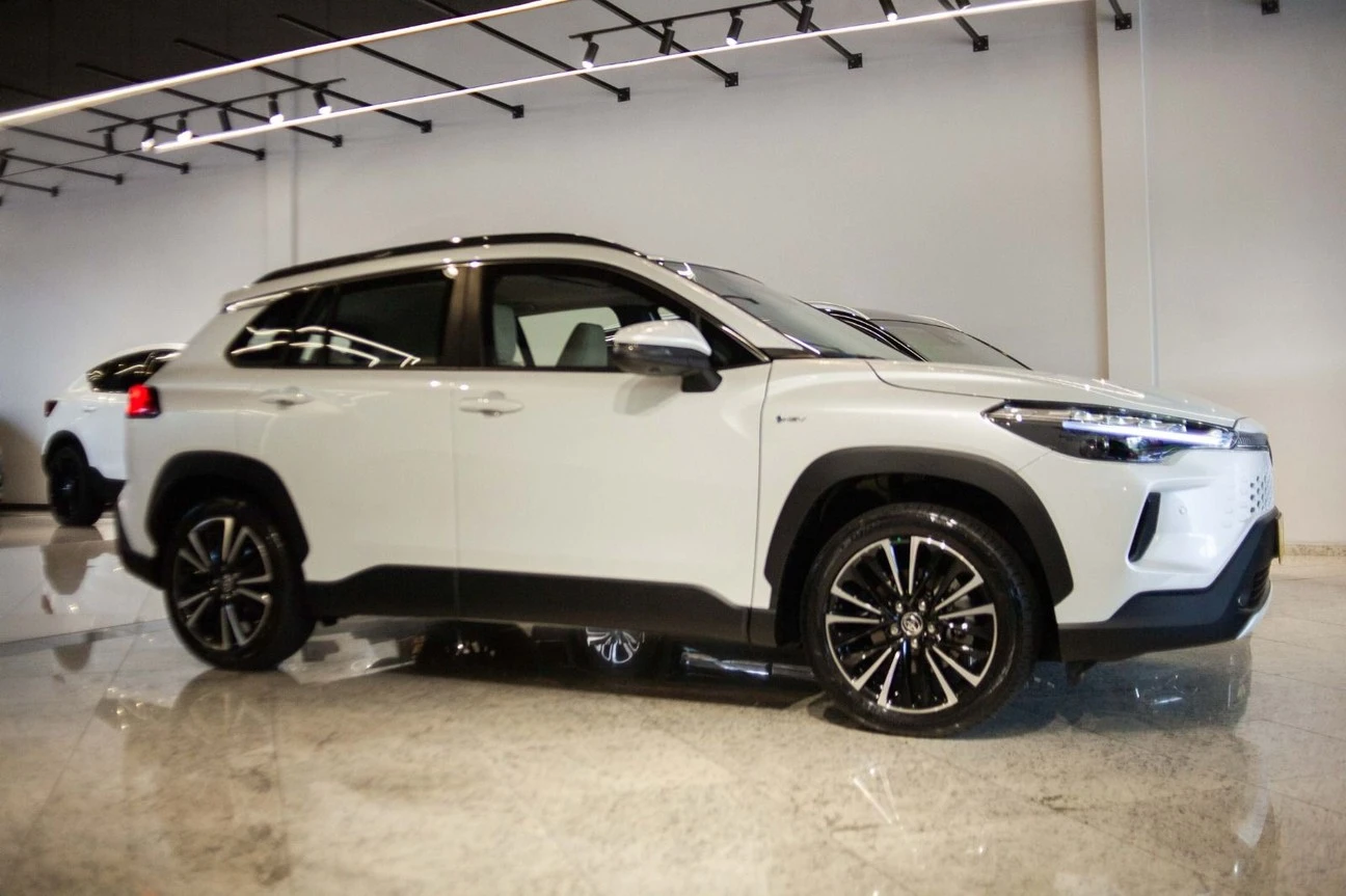 TOYOTA COROLLA CROSS