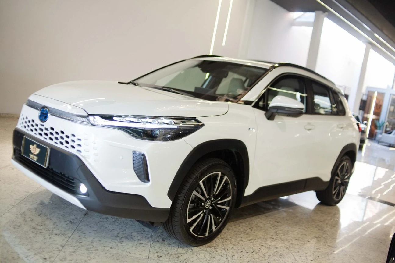 TOYOTA COROLLA CROSS