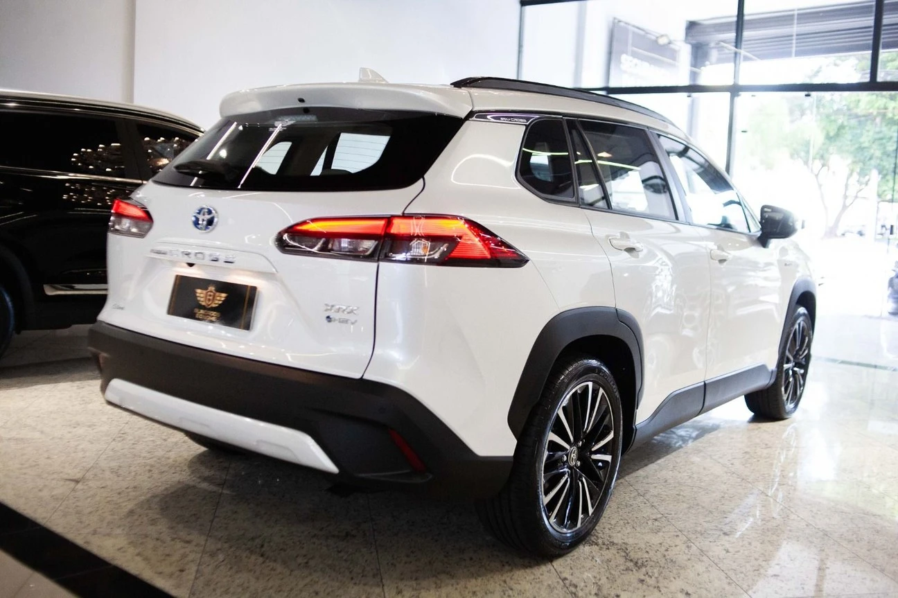 TOYOTA COROLLA CROSS