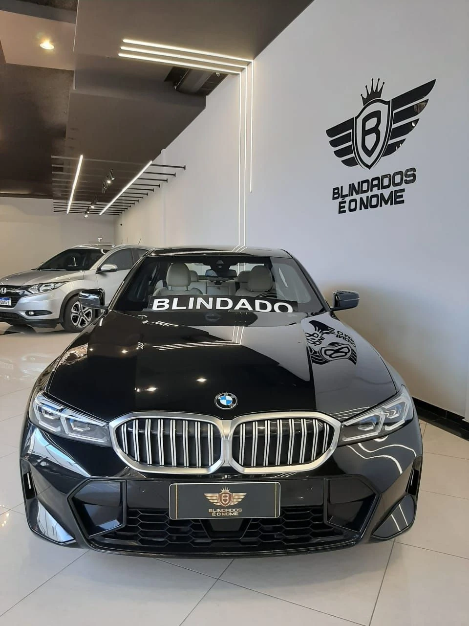 BMW 320i
