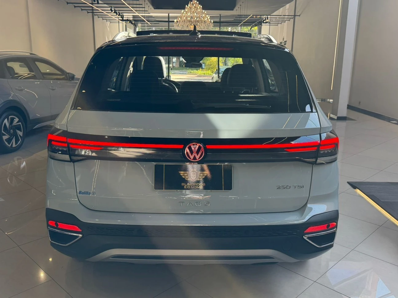 VOLKSWAGEN TAOS