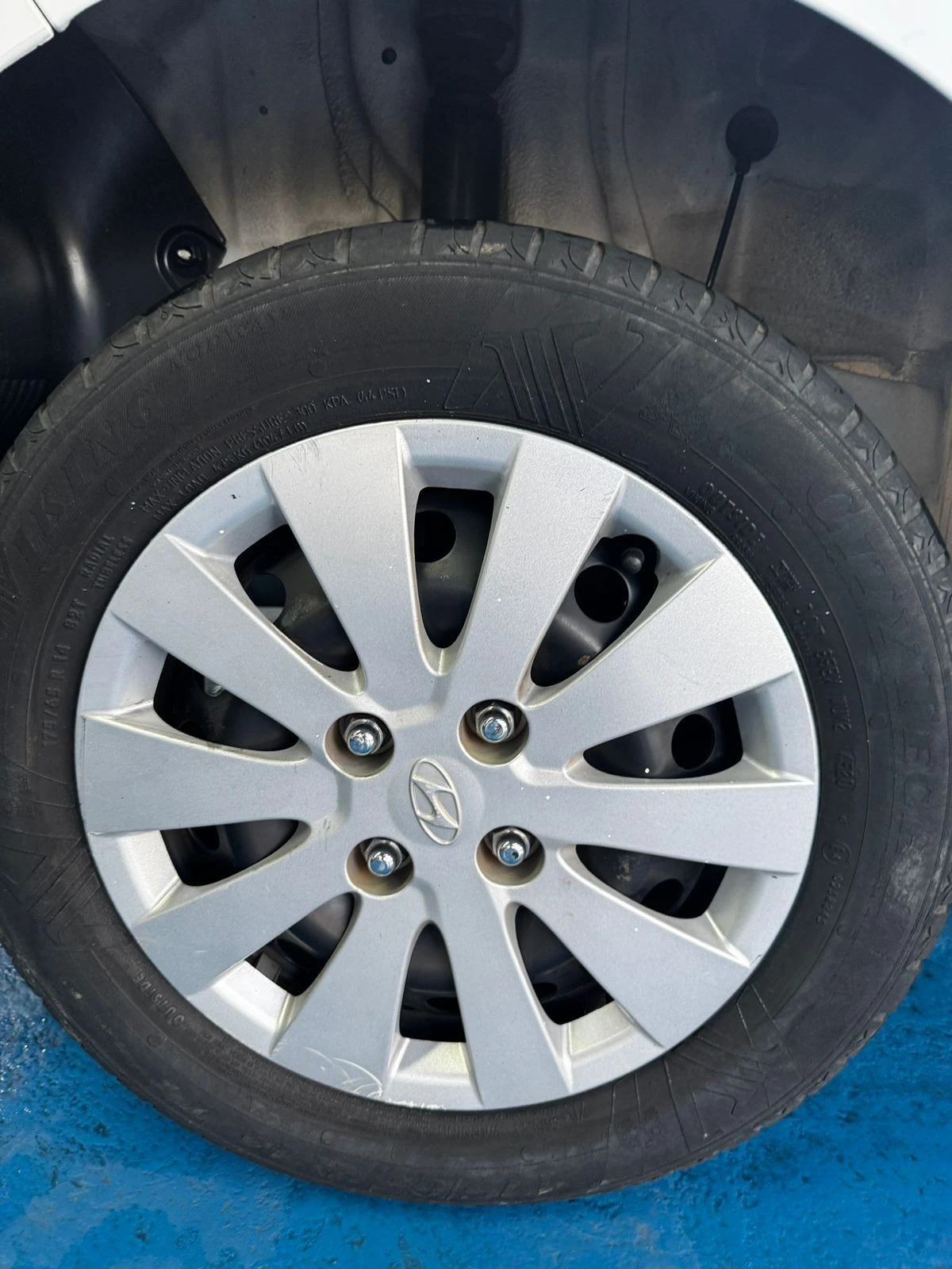 HYUNDAI HB20
