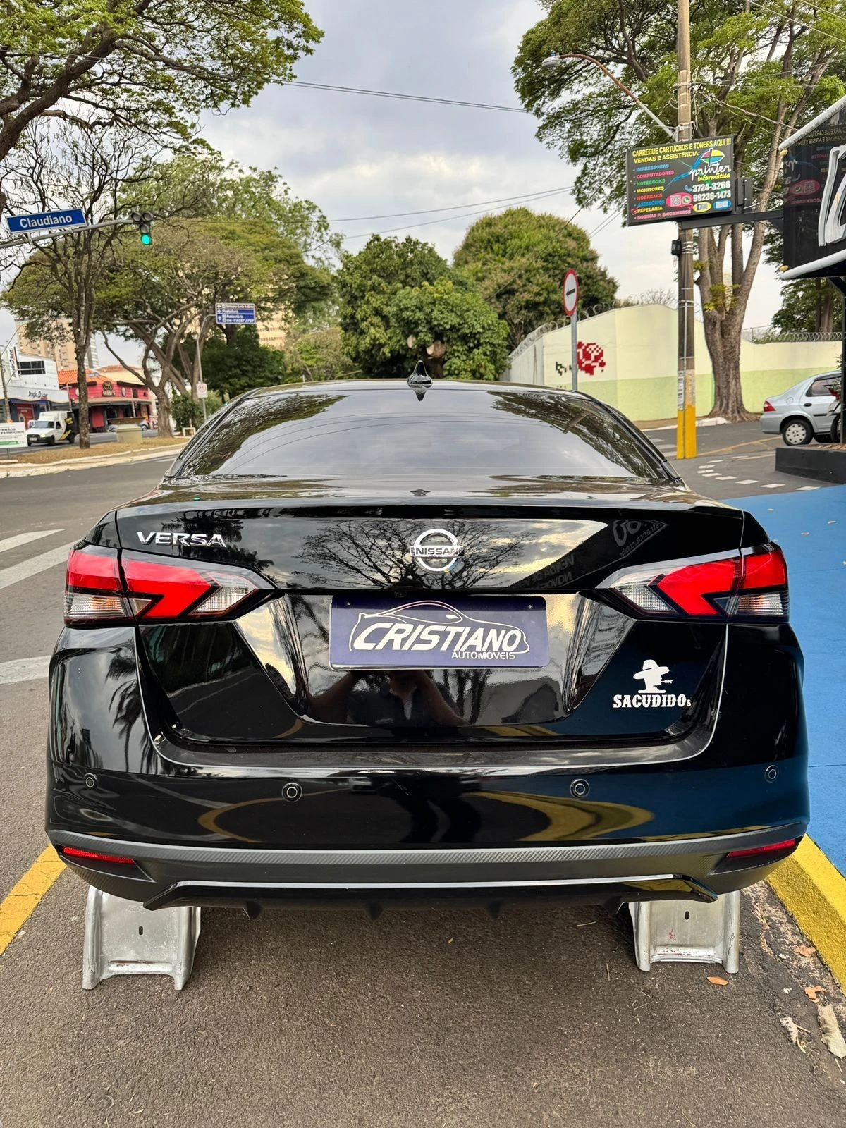 NISSAN VERSA
