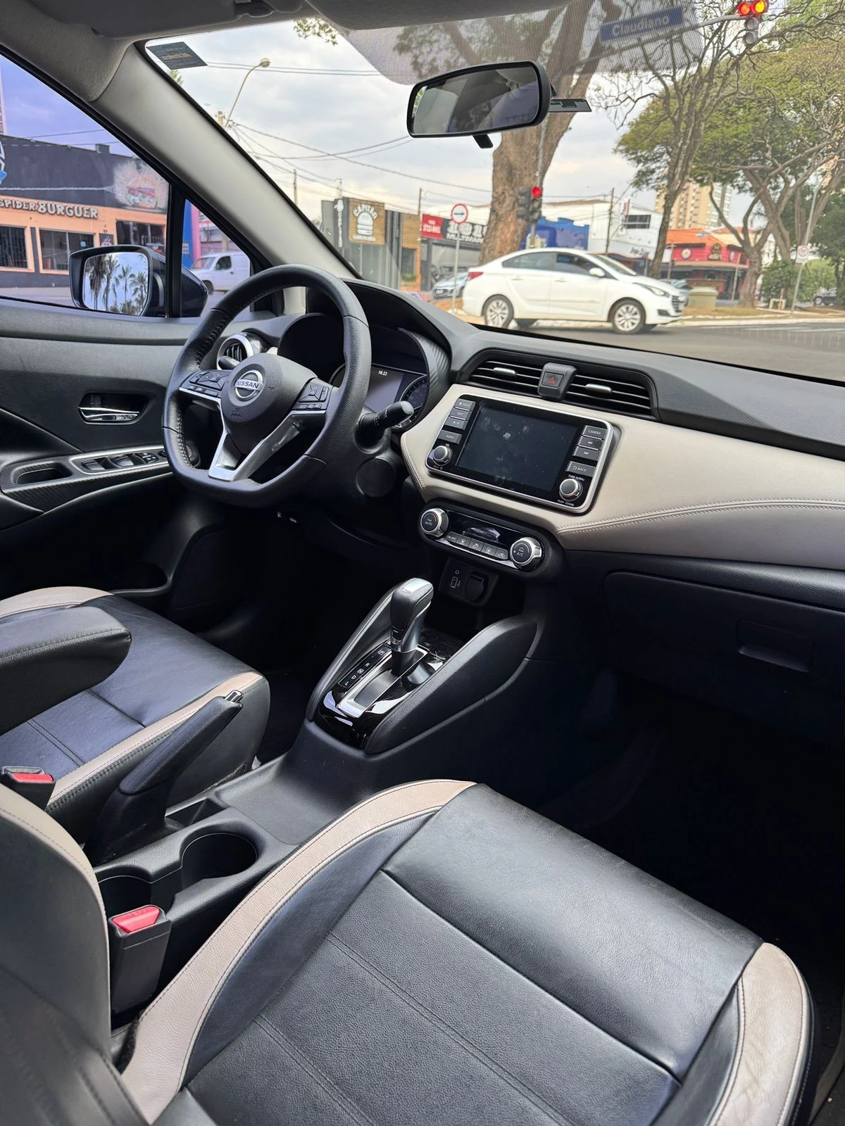 NISSAN VERSA