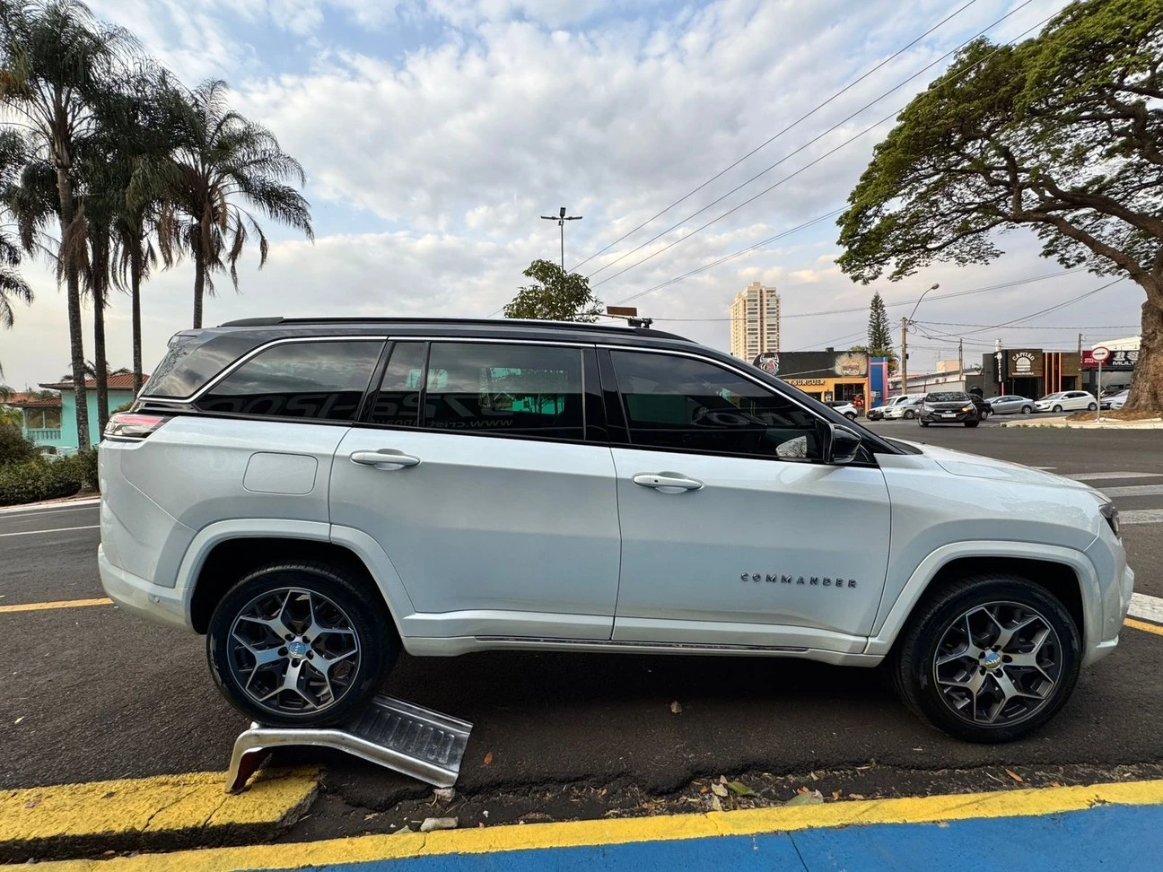 JEEP COMMANDER
