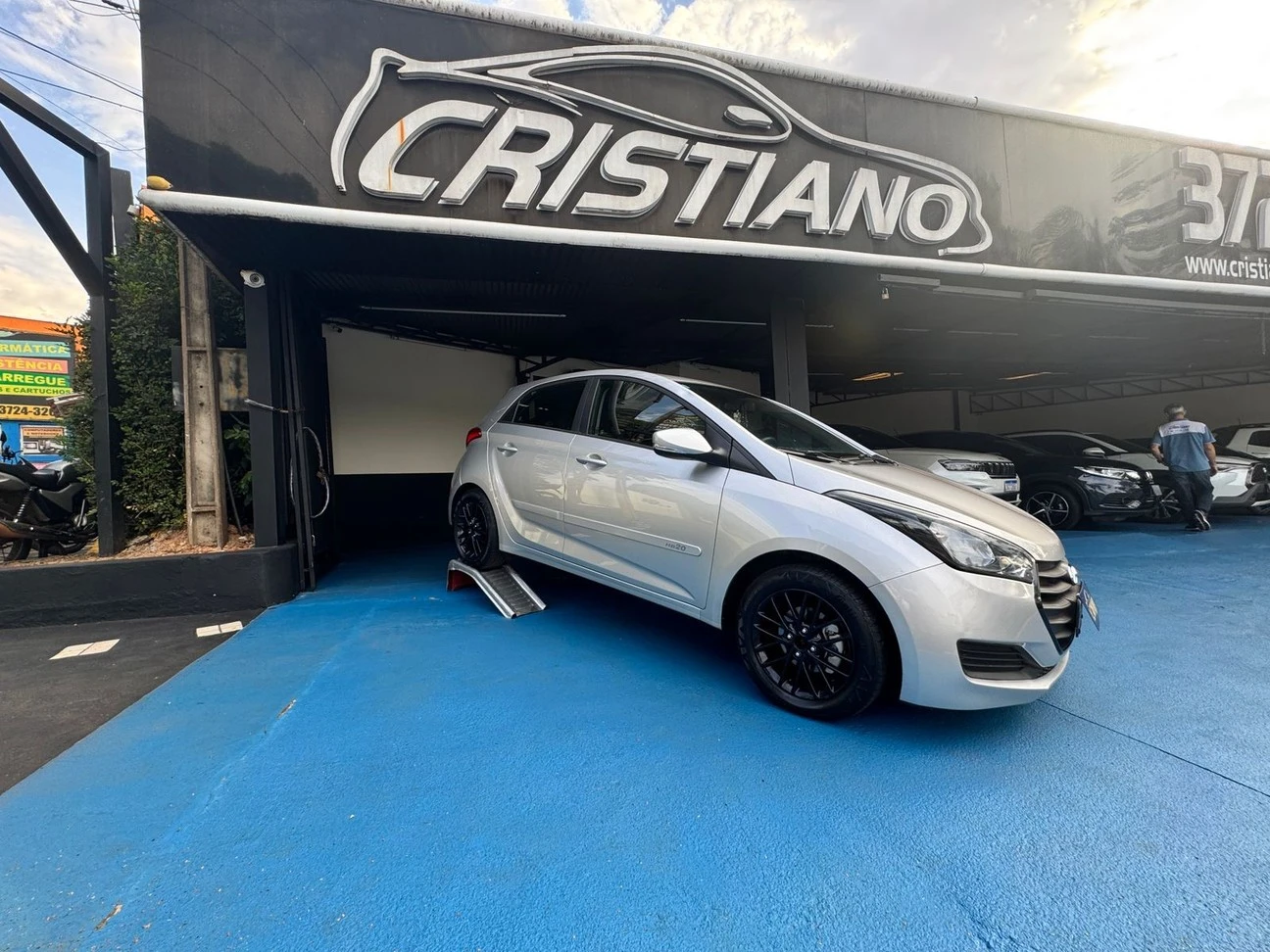 HYUNDAI HB20