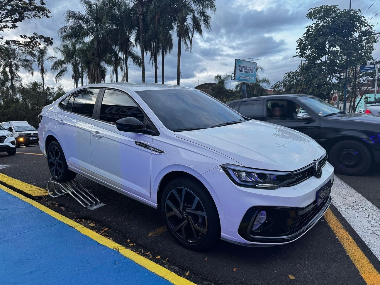 VOLKSWAGEN VIRTUS