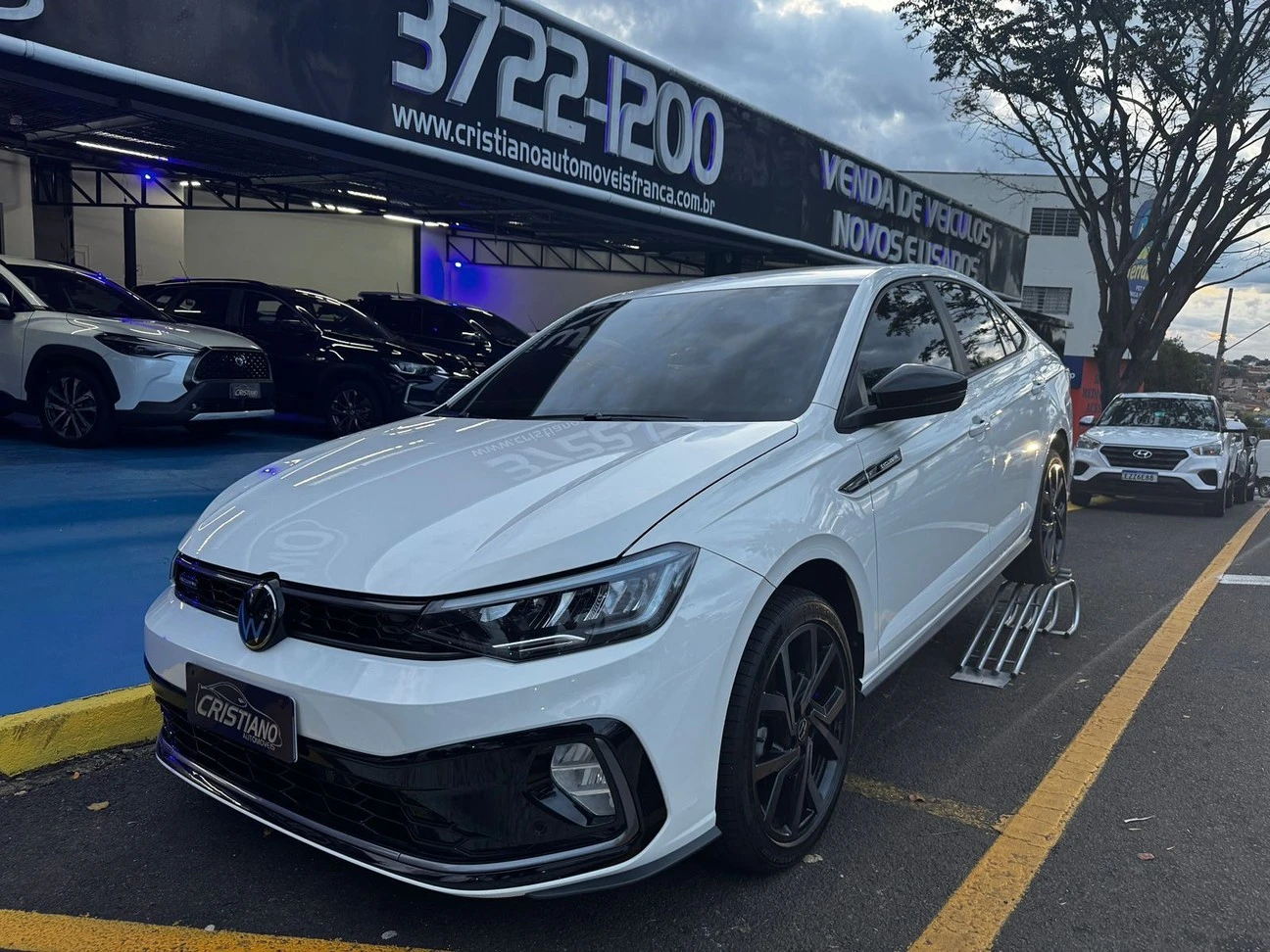 VOLKSWAGEN VIRTUS
