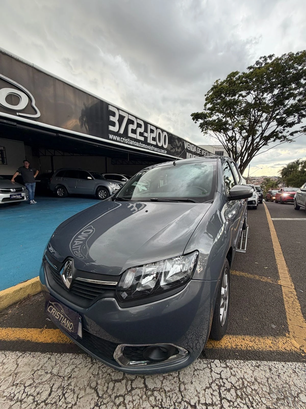 RENAULT SANDERO