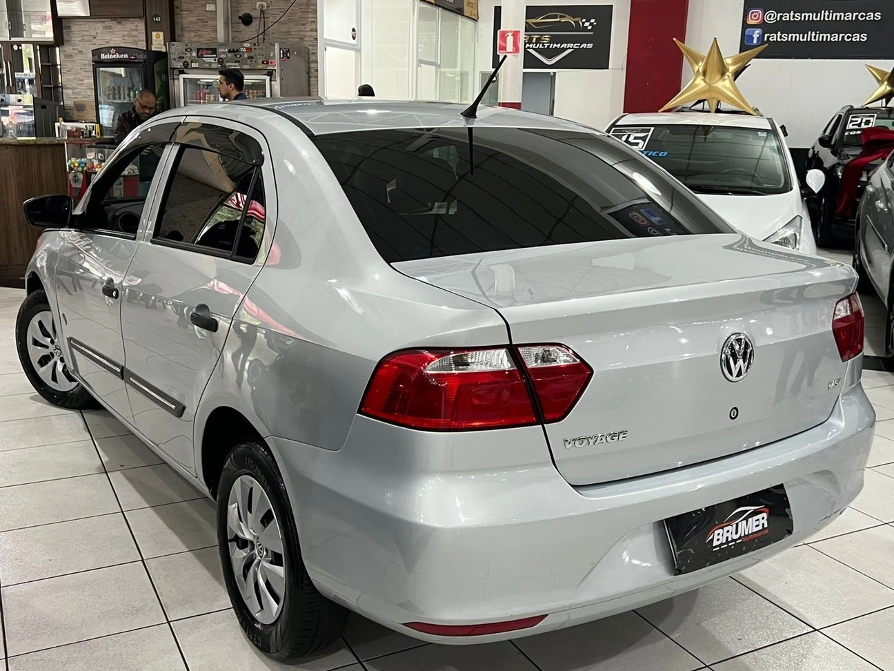 VOLKSWAGEN VOYAGE