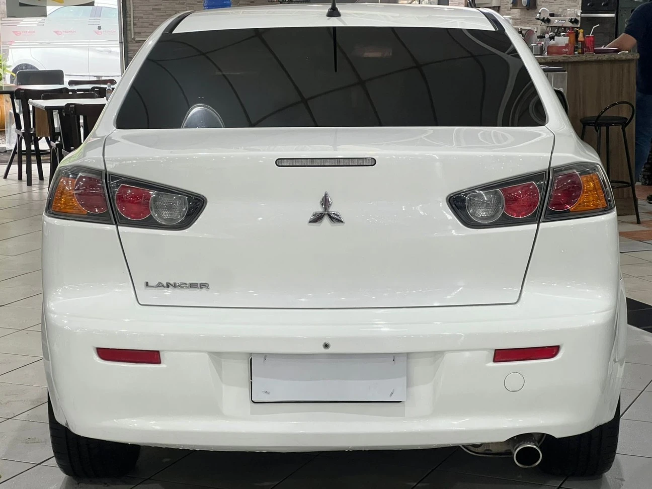 MITSUBISHI LANCER
