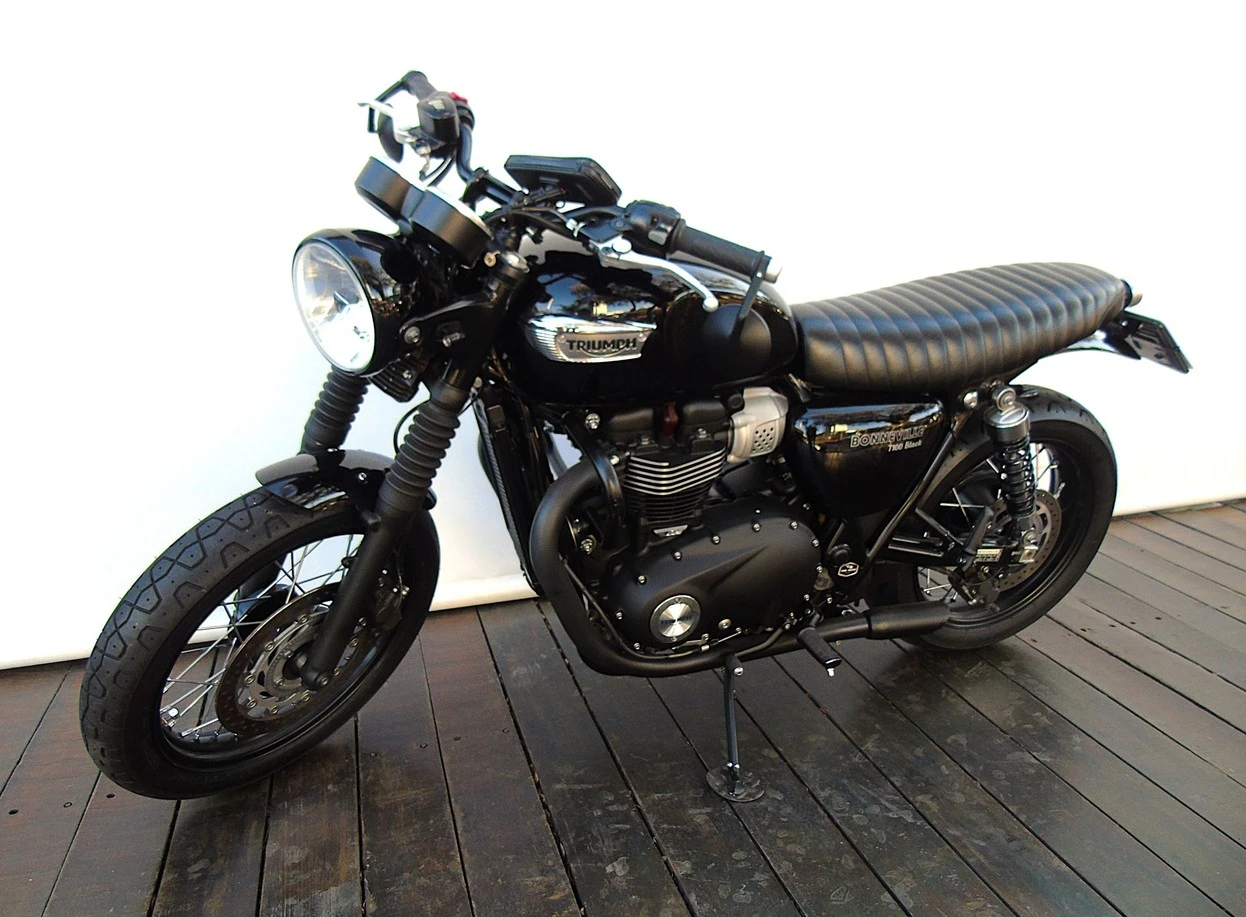 TRIUMPH BONNEVILLE T100 BLACK 900