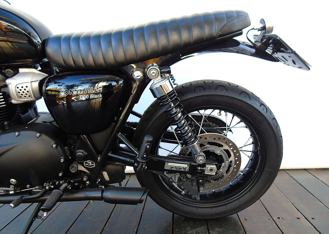 TRIUMPH BONNEVILLE T100 BLACK 900