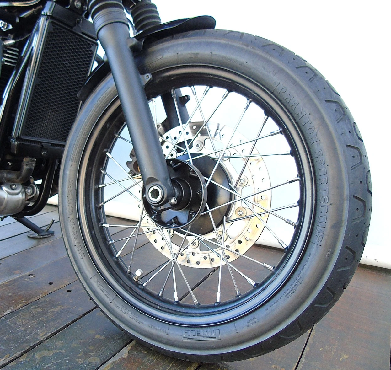 TRIUMPH BONNEVILLE T100 BLACK 900