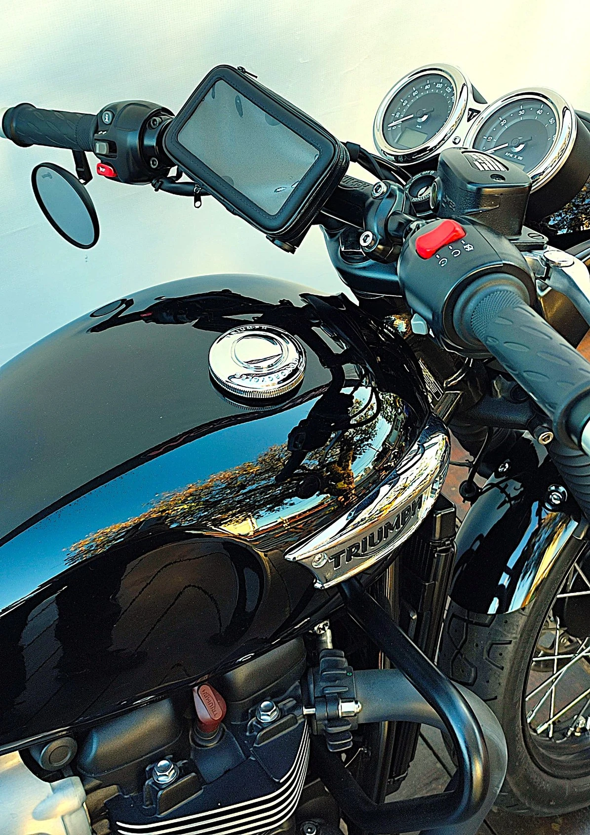 TRIUMPH BONNEVILLE T100 BLACK 900