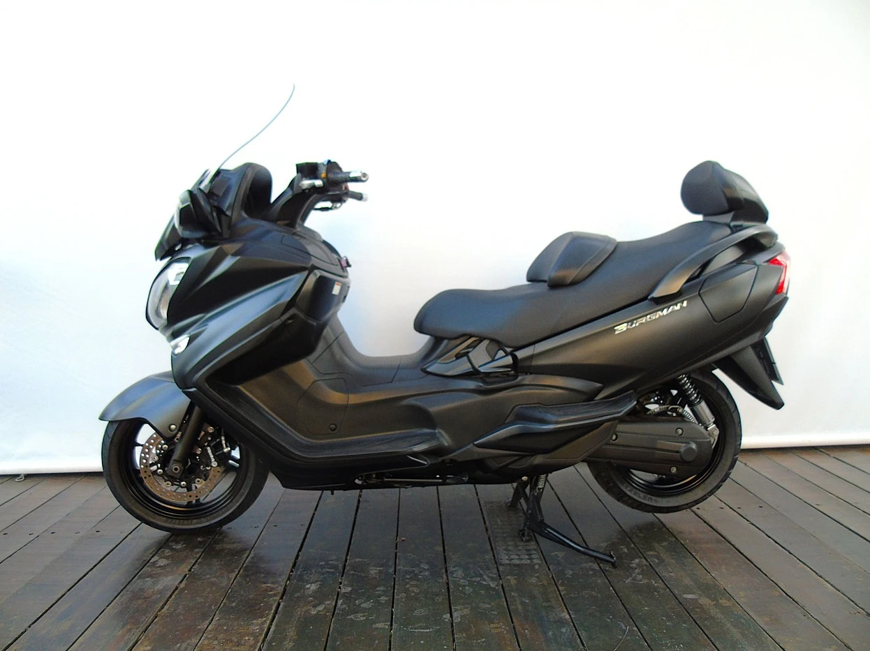 SUZUKI BURGMAN 650 EXECUTIVE