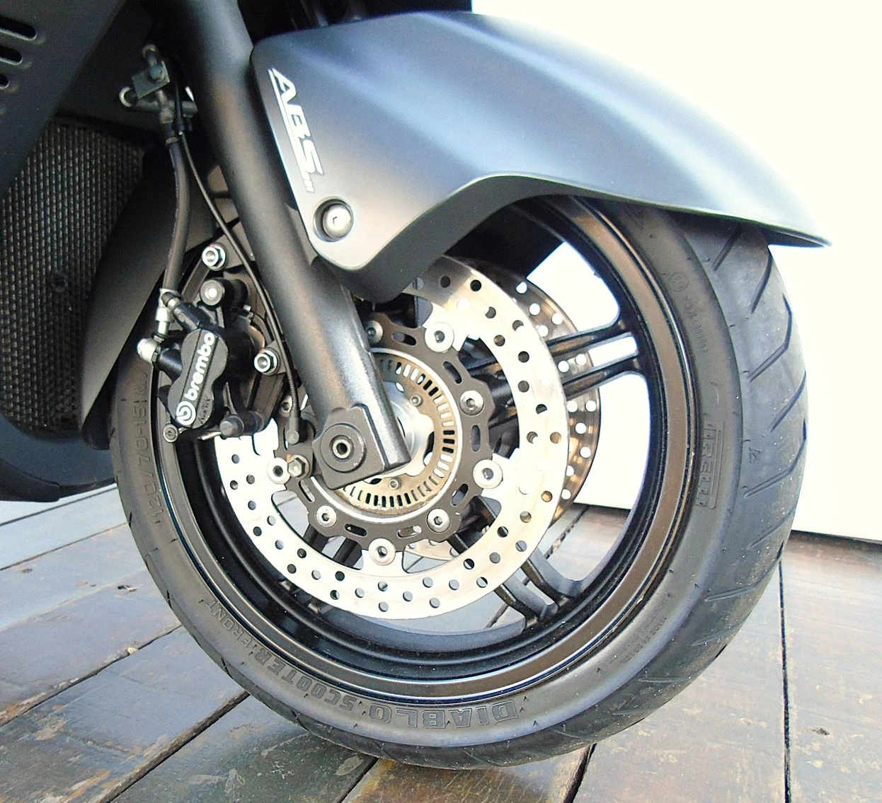 SUZUKI BURGMAN 650 EXECUTIVE